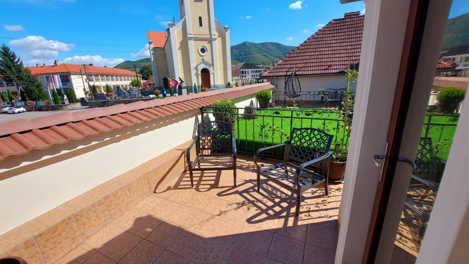 Hotel Conacul Poetilor Gura Rîului Exterior foto