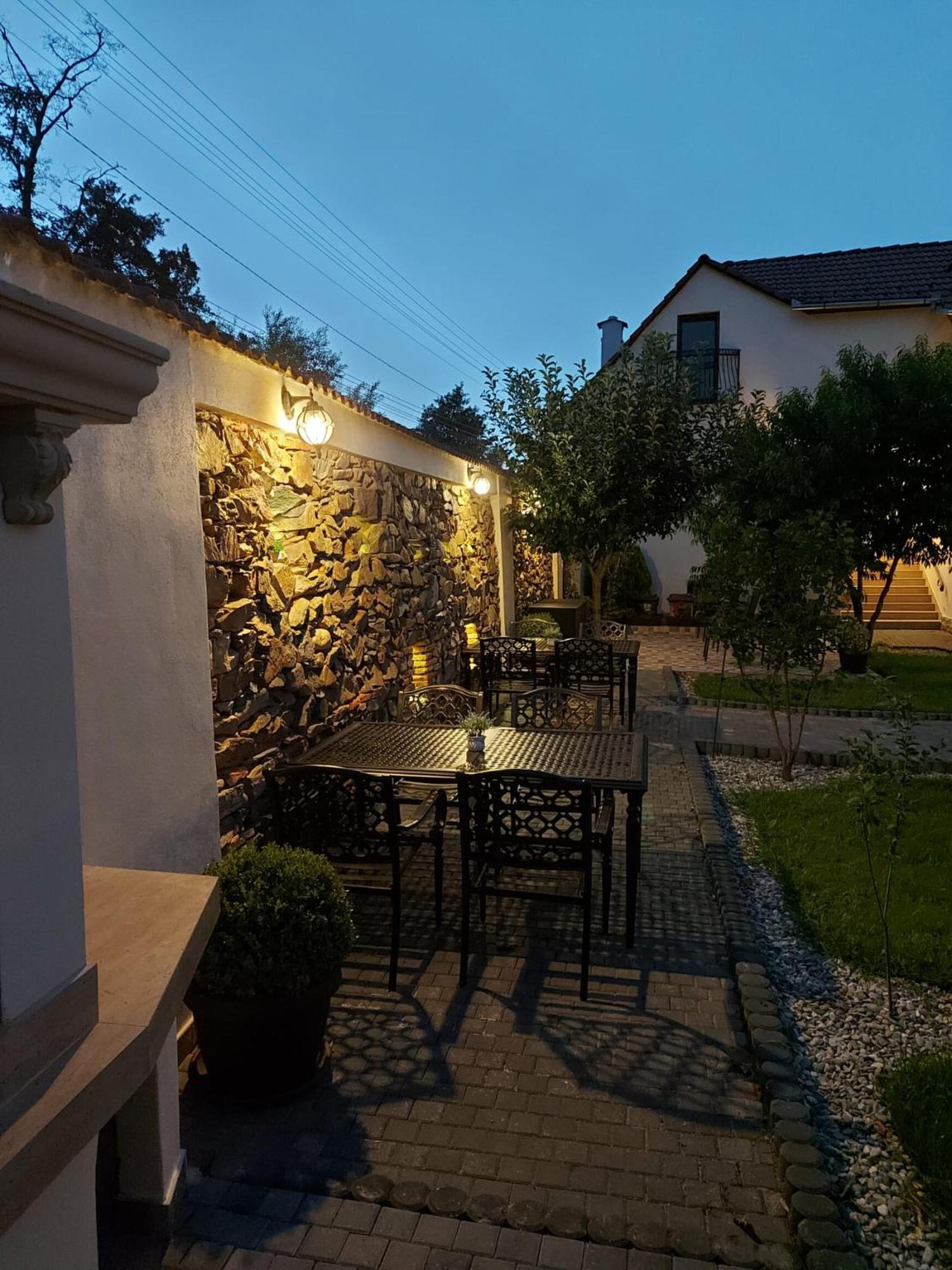 Hotel Conacul Poetilor Gura Rîului Exterior foto